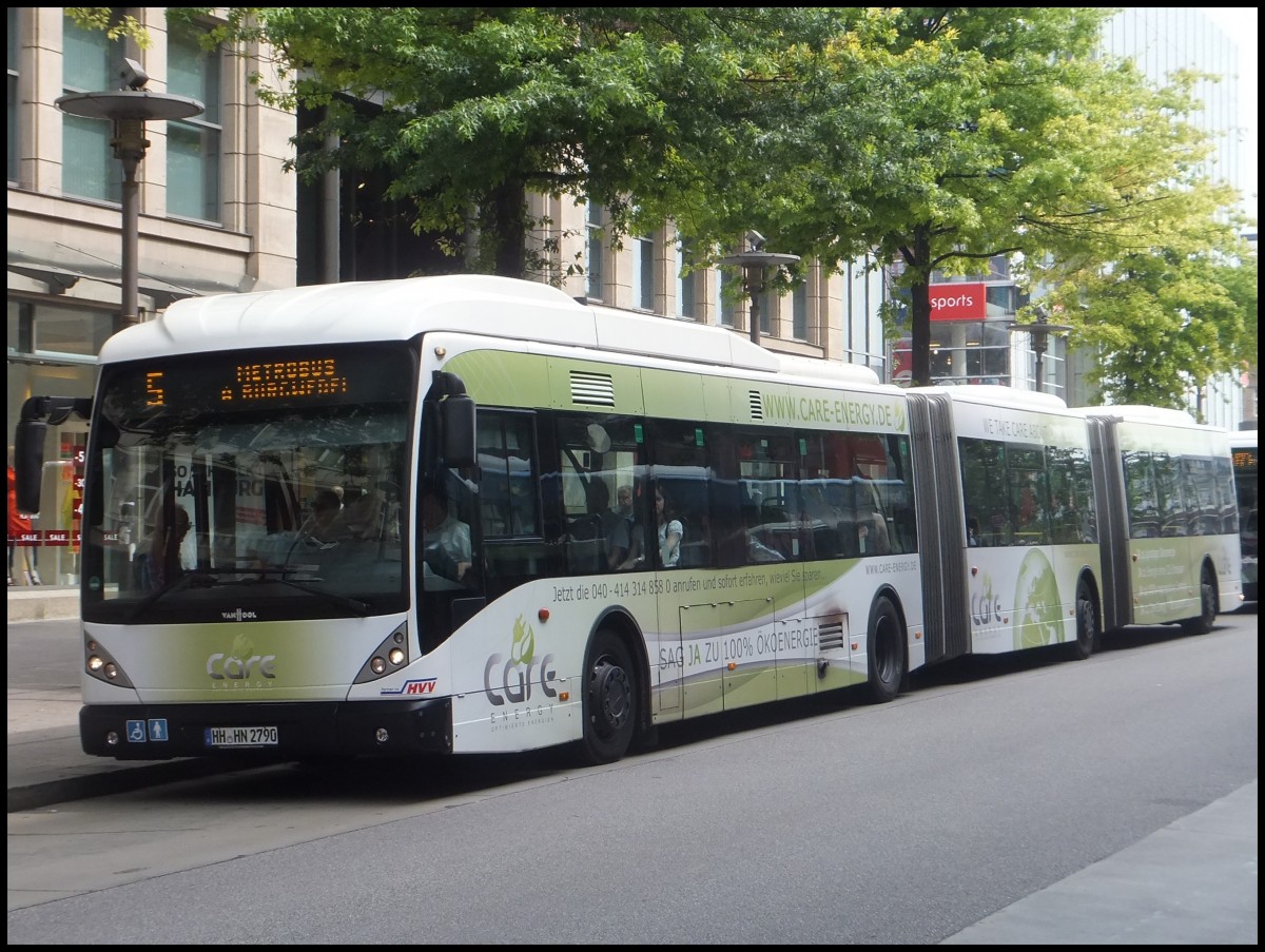 Van Hool AGG 300 der Hamburger Hochbahn AG in Hamburg.