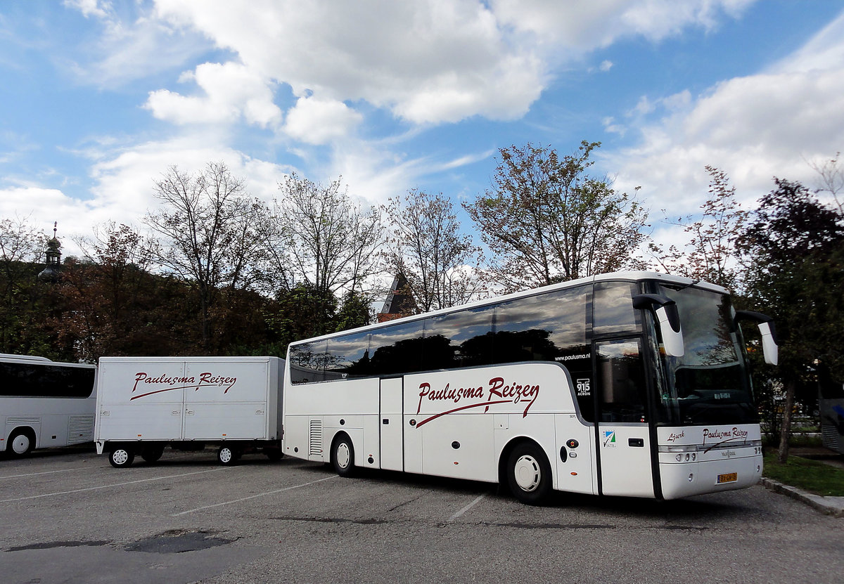 Van Hool T915 Acron von Paulusma Reisen.nl in Krems.