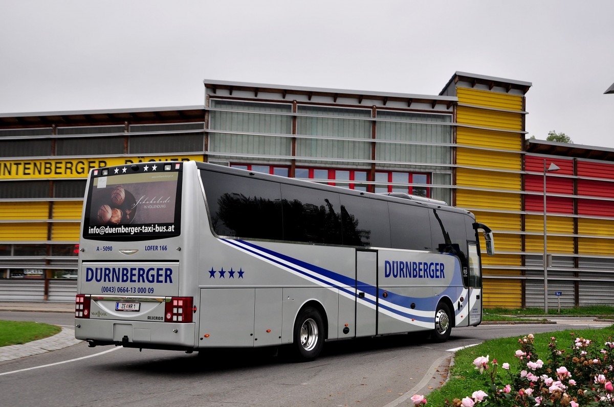 Van Hool T915 Alicron von Drnberger Reisen aus sterreich im Oktober 2014 in Krems.