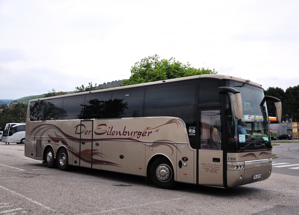 Van Hool T916 Acron von Geiler Reisen aus der BRD im Juni 2015 in Krems.