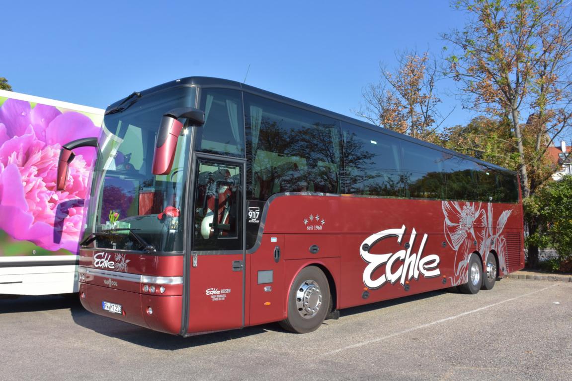 Van Hool T917 von Echle Reisen aus der BRD im August 2017 in Krems.