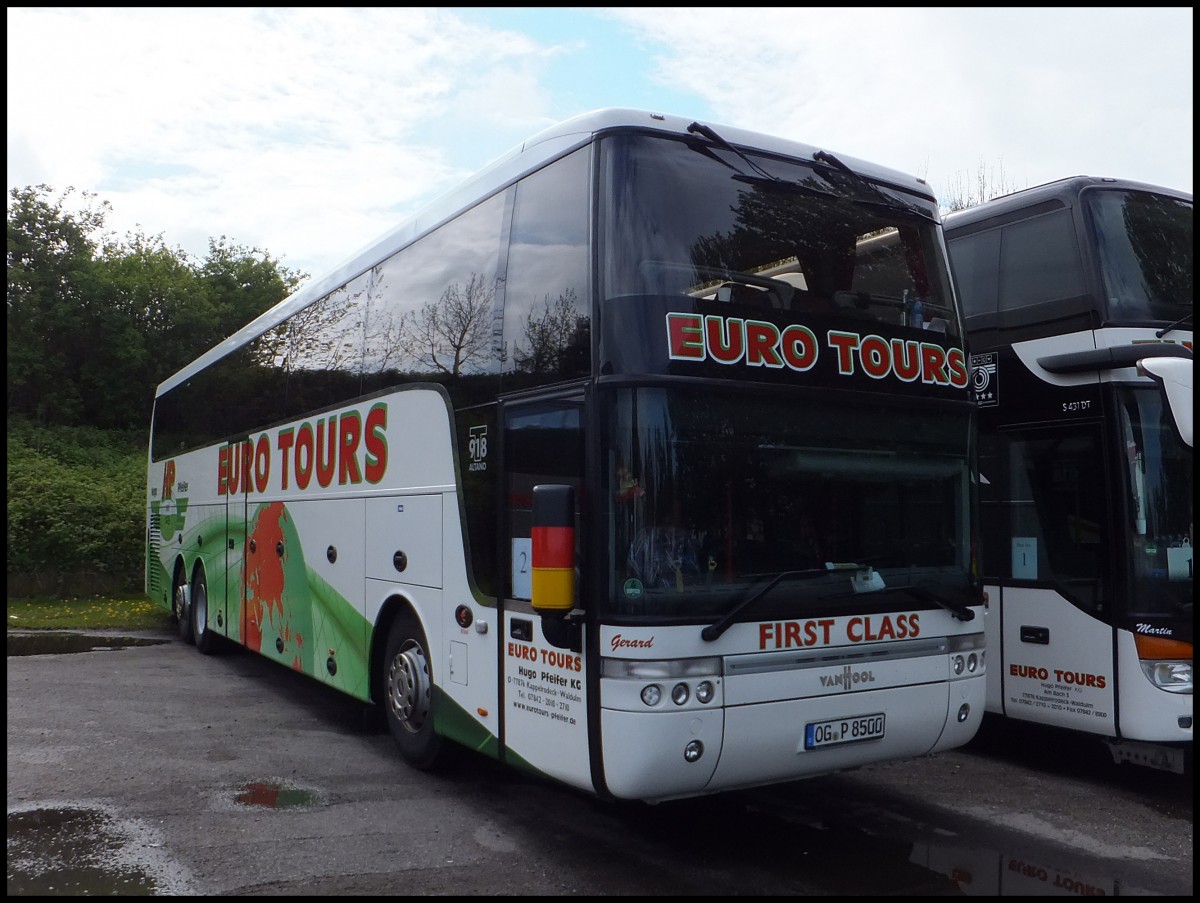 Van Hool T918 von Euro Tours aus Deutschland in Binz.