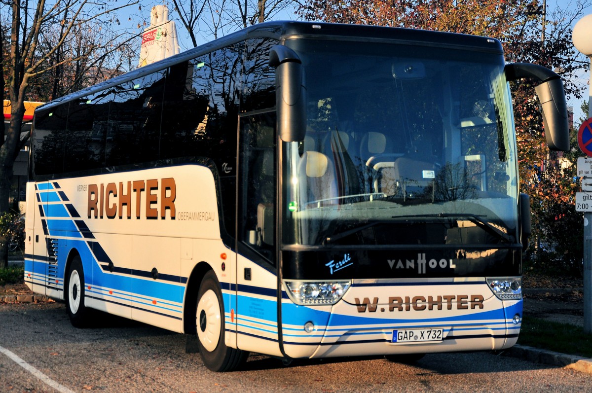 Van Hool TX11 Alicron von W.Richter/BRD im Nov. 2013 in Krems.