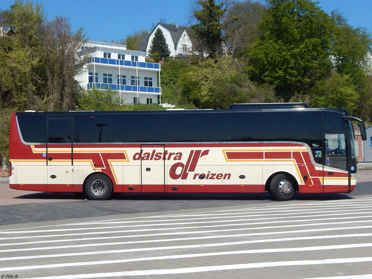 Van Hool TX16 von Dalstra Reizen aus den Niederlanden im Stadthafen Sassnitz. 