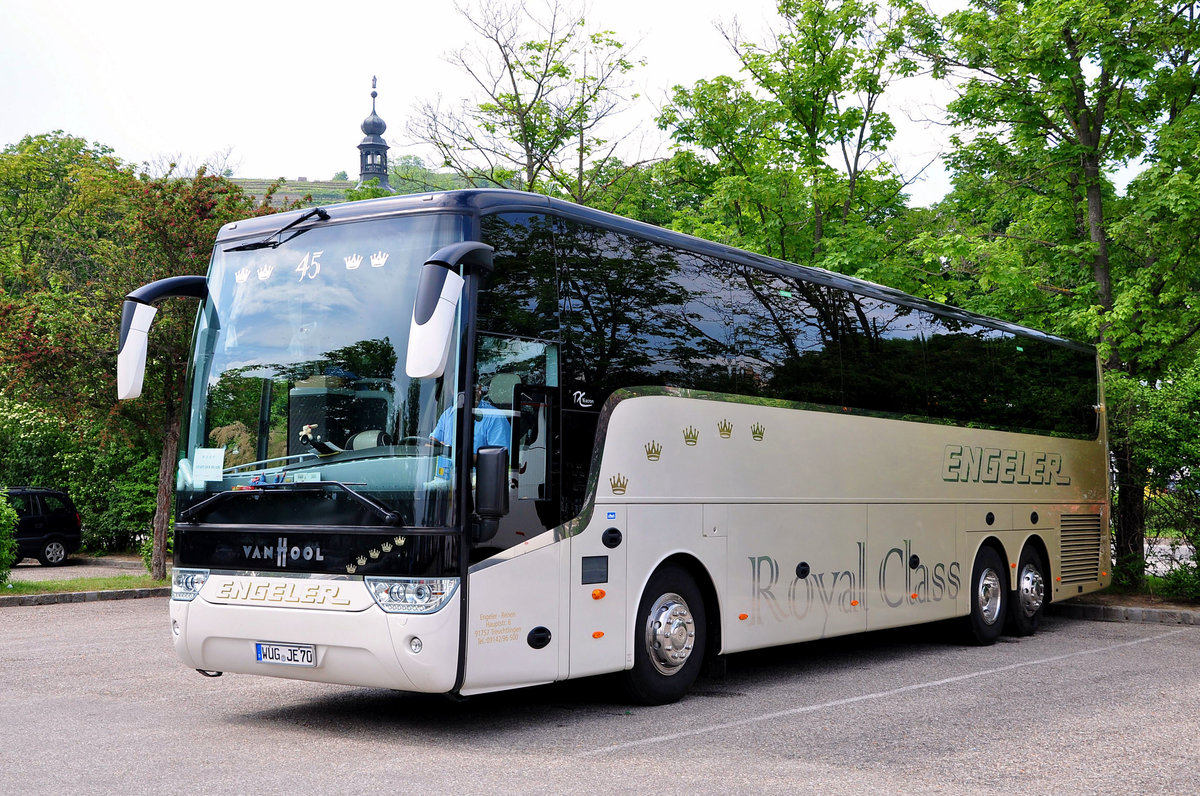 Van Hool TX16acron von Engeler Reisen aus der BRD in Krems gesehen.