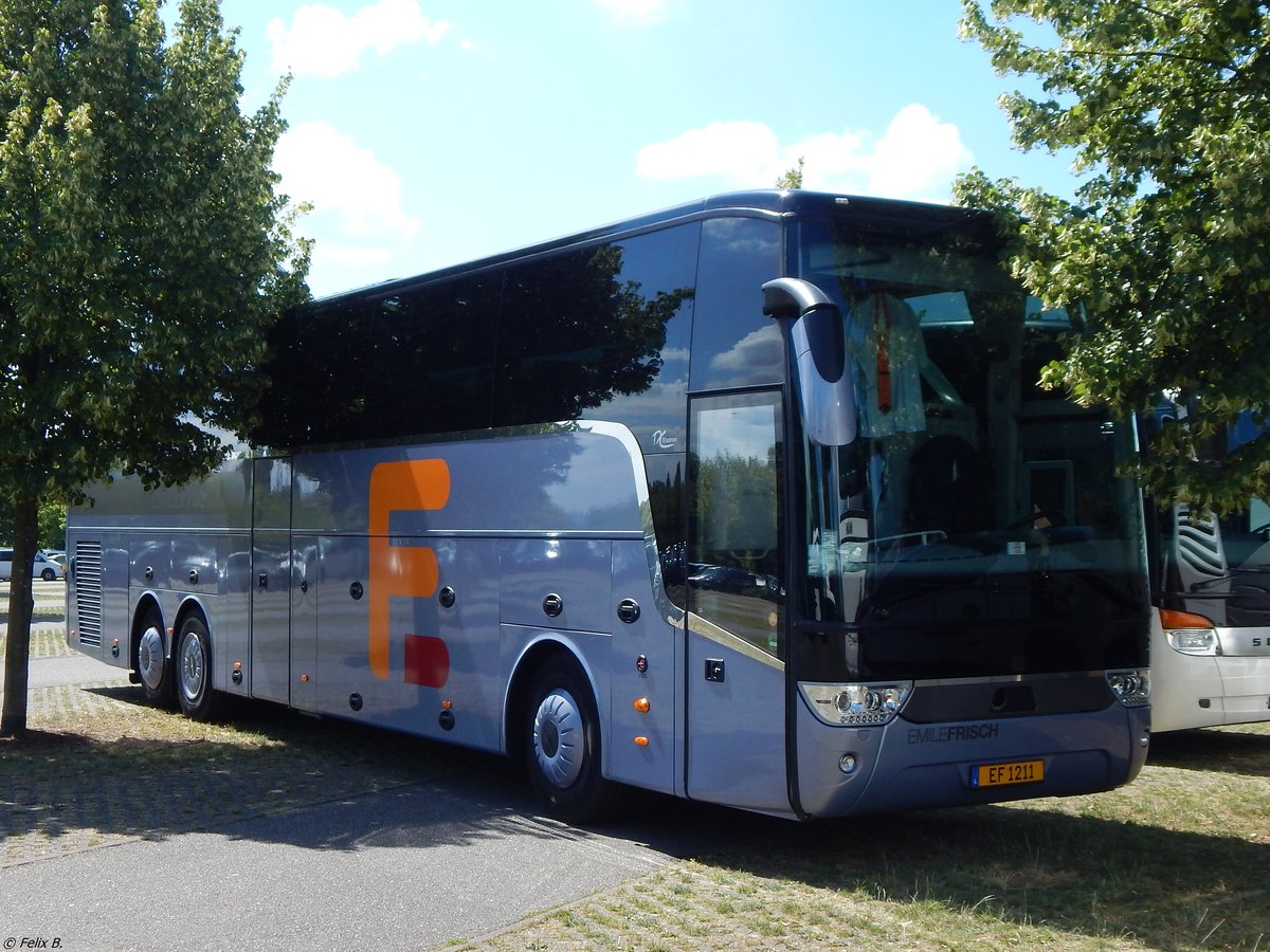 Van Hool TX17 von Emile Frisch aus Luxemburg am Europapark Rust.