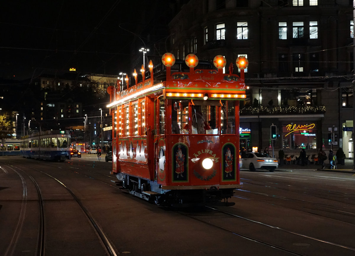 VBZ: Mrlitram Zrich, 6. Dezember 2017.
Auch dieses Jahr war in Zrich, Basel und Bern das beliebte vom St. Nikolaus chauffierte Mrlitram unterwegs.
Foto: Walter Ruetsch