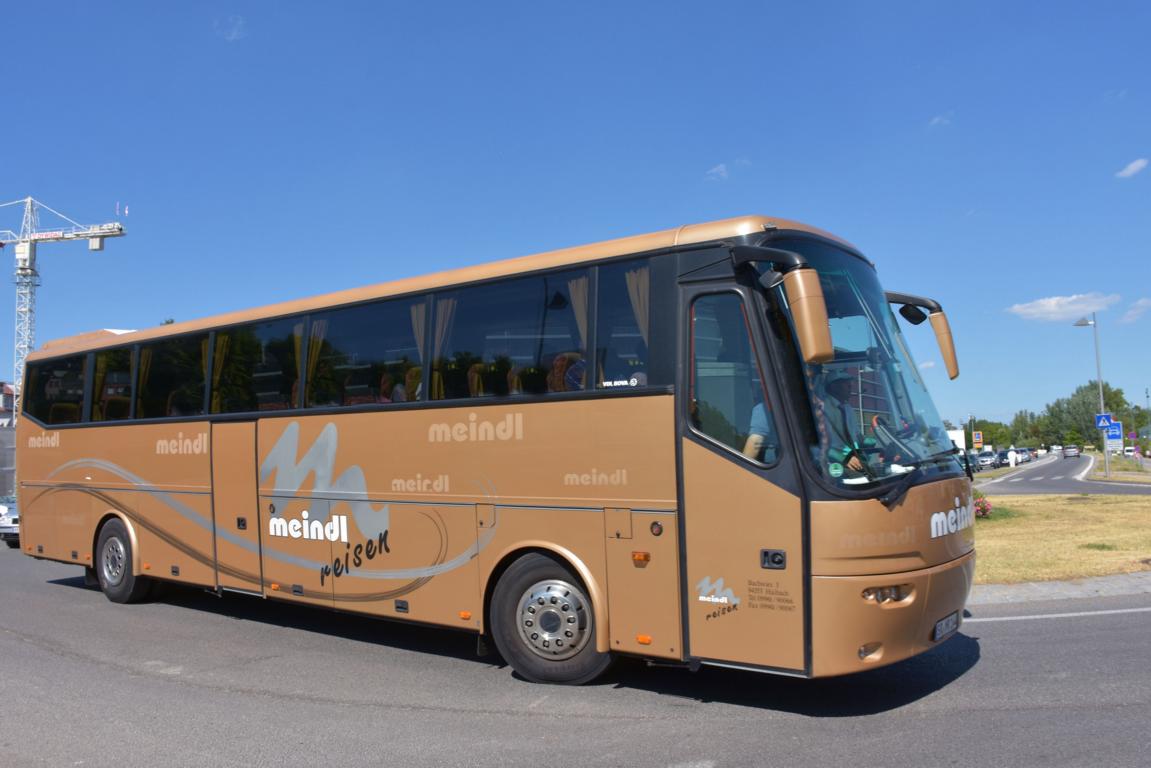 VDL Bova von Meindl Reisen aus der BRD 06/2017 in Krems.