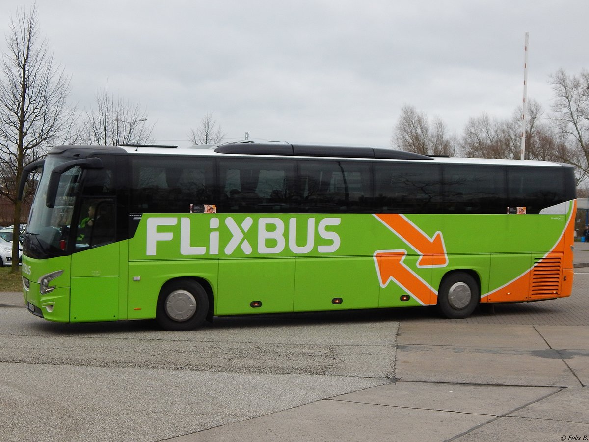 VDL Futura von Flixbus/Gradliner aus Deutschland in Rostock.