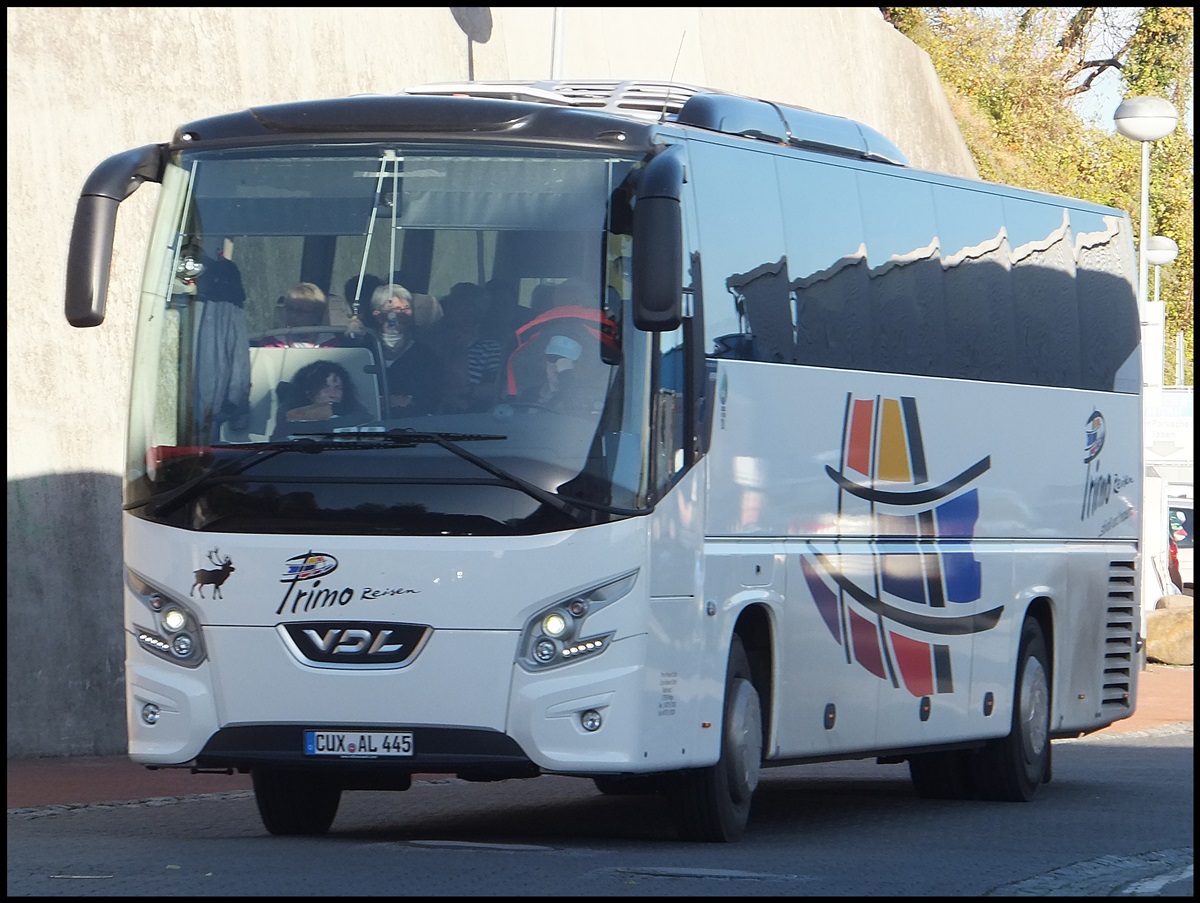 VDL Futura von Primo-Reisen aus Deutschland im Stadthafen Sassnitz.