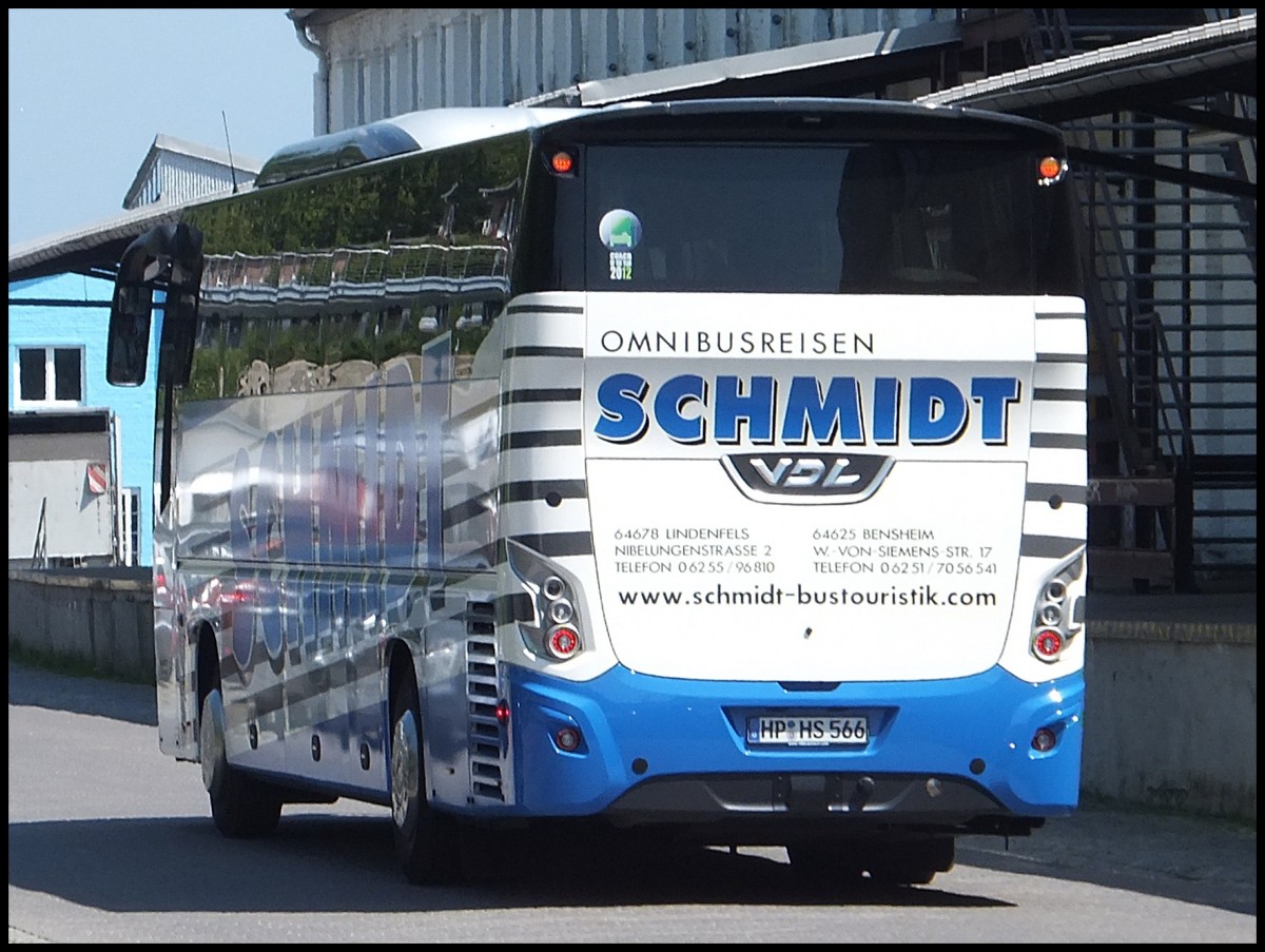 VDL Futura von Schmidt aus Deutschland im Stadthafen Sassnitz.