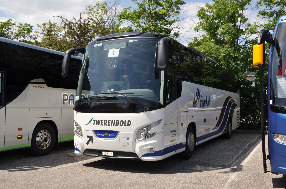 VDL Futura von Twerenbold aus der Schweiz im Mai 2015 in Krems gesehen.