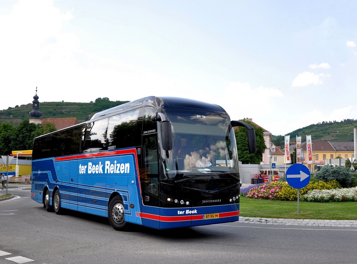 VDL JONCKHEERE aus den NL am 10.7.2013 in Krems unterwegs.