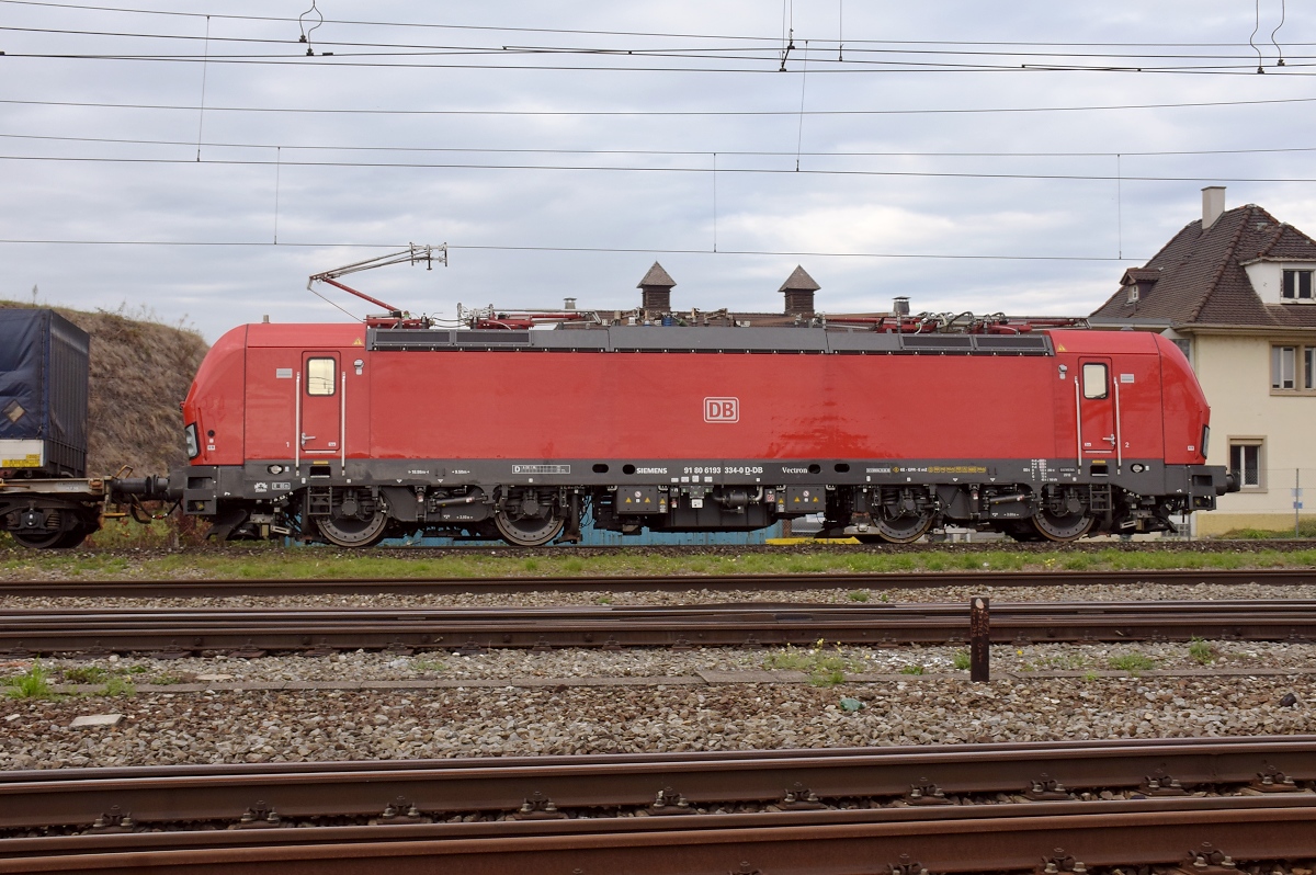 Vectroneninvasion: 193 334 der DB kurz nach der Zulassung für die Schweiz. Pratteln, November 2018