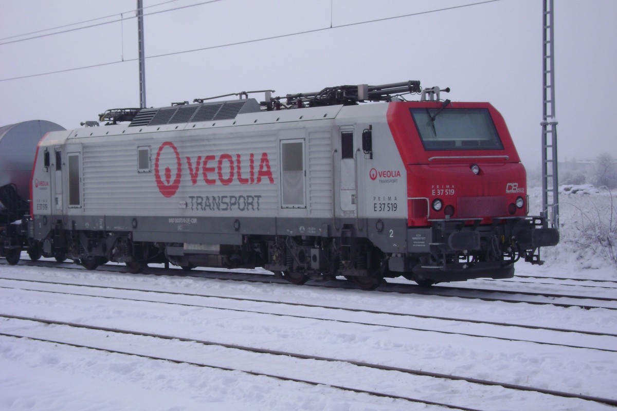 Veolia E 37 519 am 04.01.07 in Kln - Gremberg