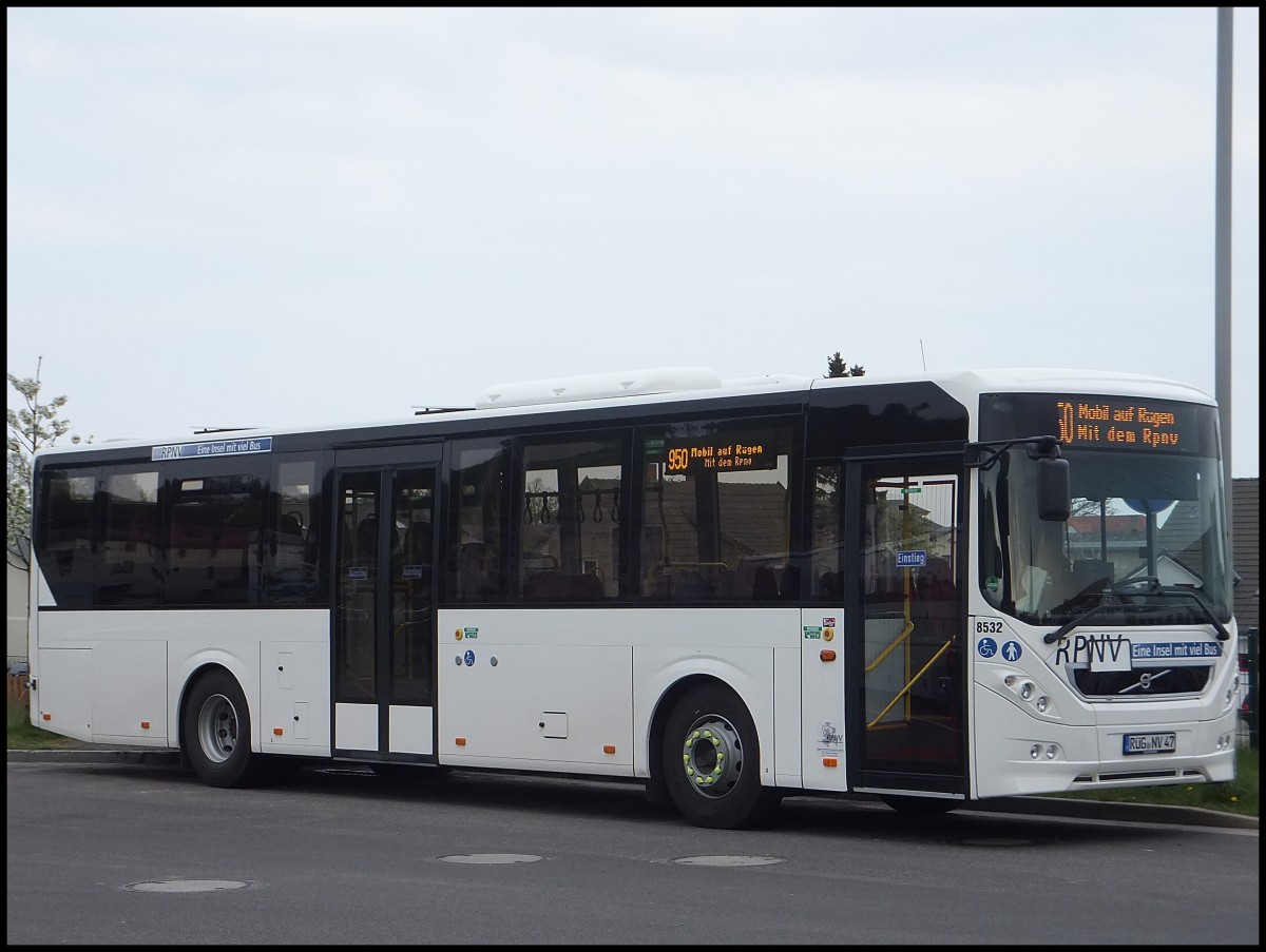 Volvo 8900 der RPNV in Sassnitz.