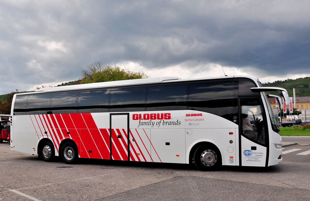 Volvo 9700 aus Ungarn am 21.August 2014 in Krems gesehen.