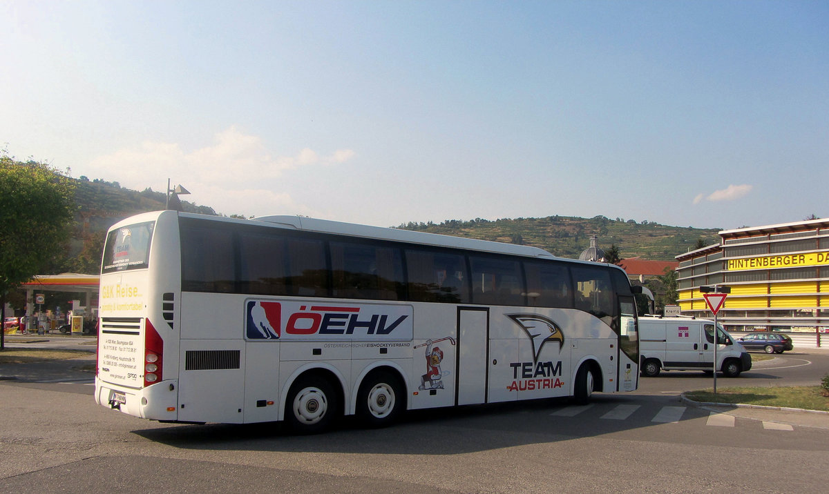 Volvo 9700 von G & K Reisen aus sterreich in Krems.