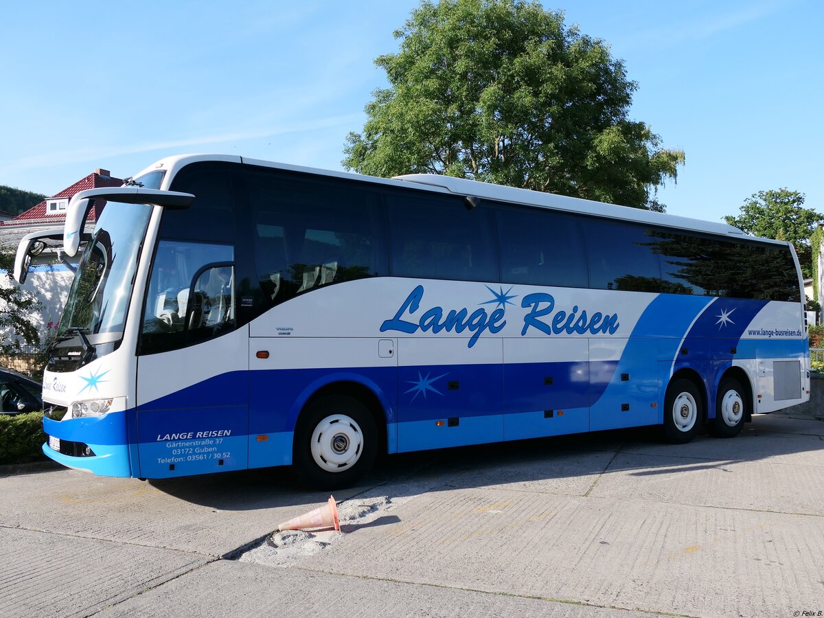 Volvo 9700 von Lange Reisen aus Deutschland in Sassnitz. 