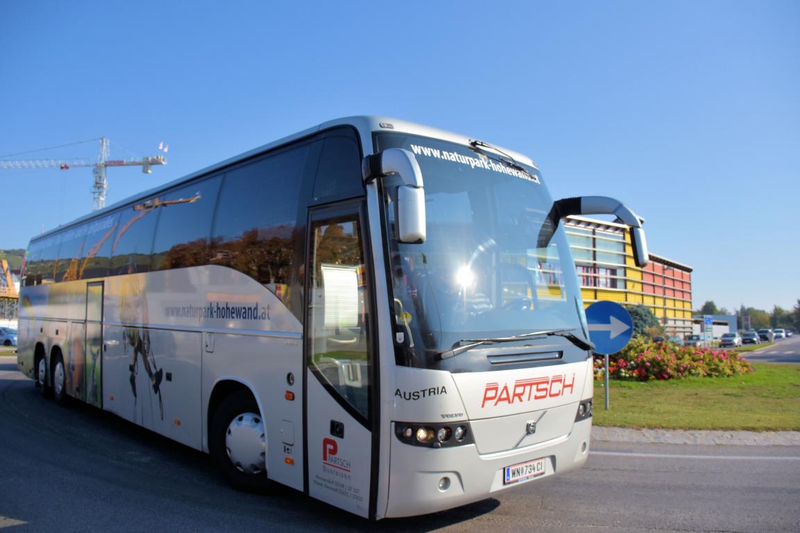 VOLVO 9700 von PARTSCH Reisen aus sterreich 09/2017 in Krems.