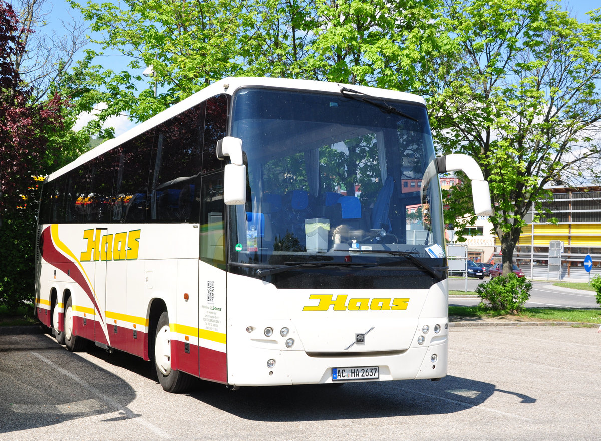 Volvo 9900 von Haas Reisen aus der BRD in Krems gesehen.