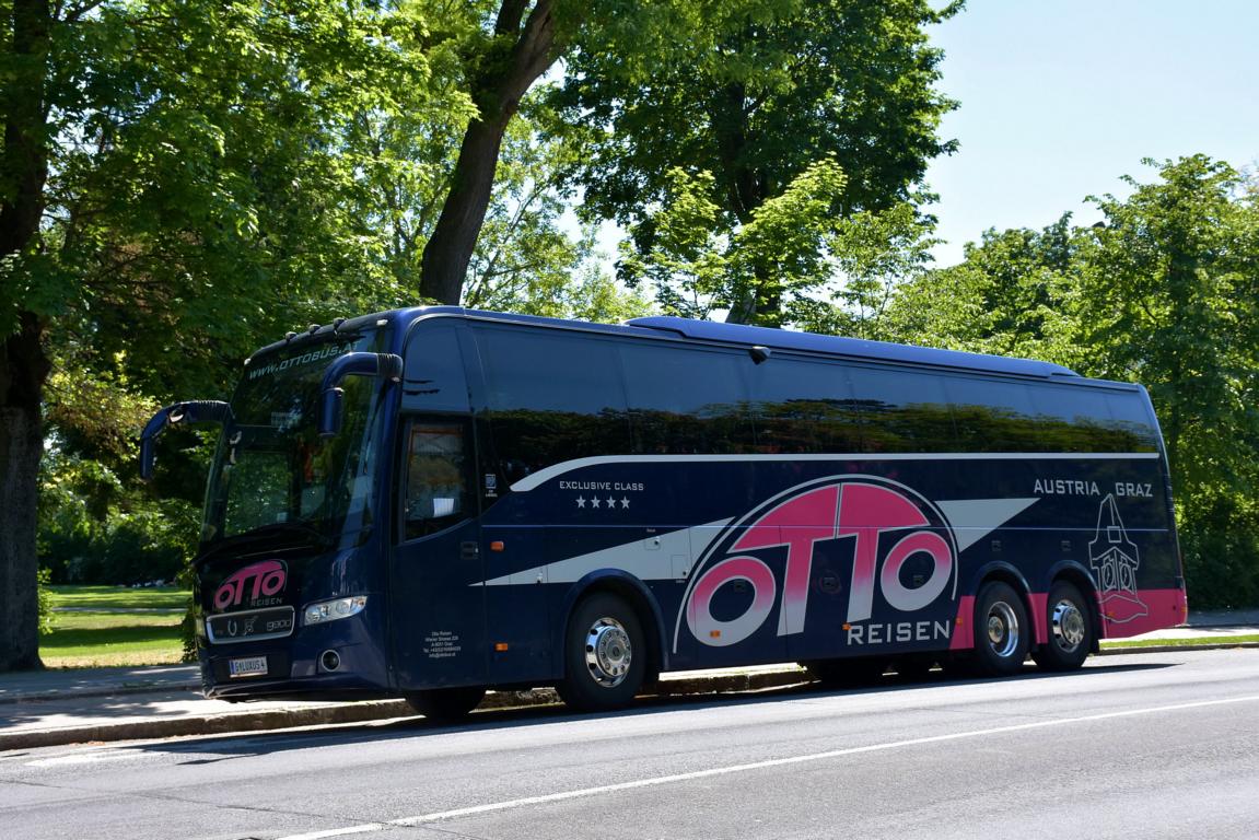 Volvo 9900 von OTTO Reisen aus Graz/sterreich in Krems.