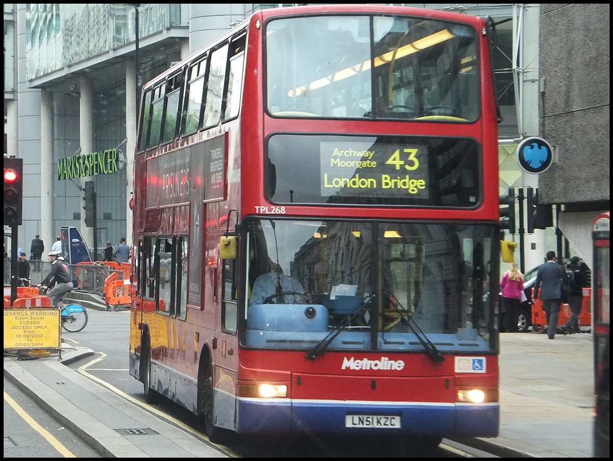 Volvo Plaxton von Metroline in London.