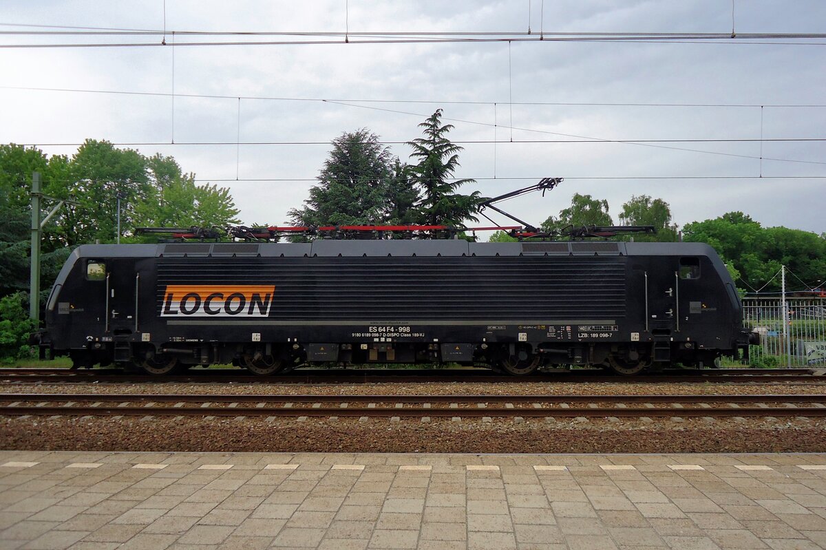 Vorbei sind die Einsátze von 189 098 für LOCON Benelux. Am 22 Mai 2014 war die Welt für LOCON-Benelux noch in Ordnung mit 189 098 in Tilburg.