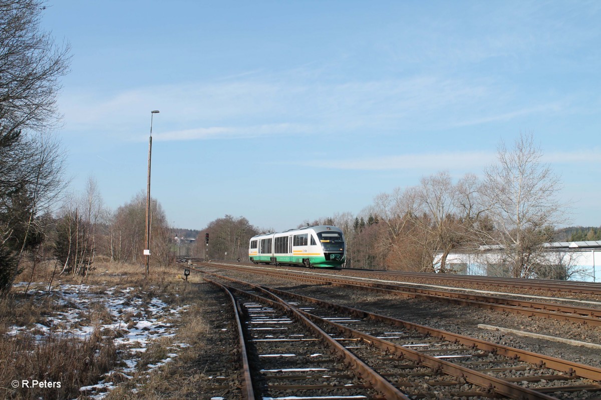 VT18 als OPB79723 Marktredwitz - Regensburg bei der Einfahrt in Pechbrunn. 27.02.16