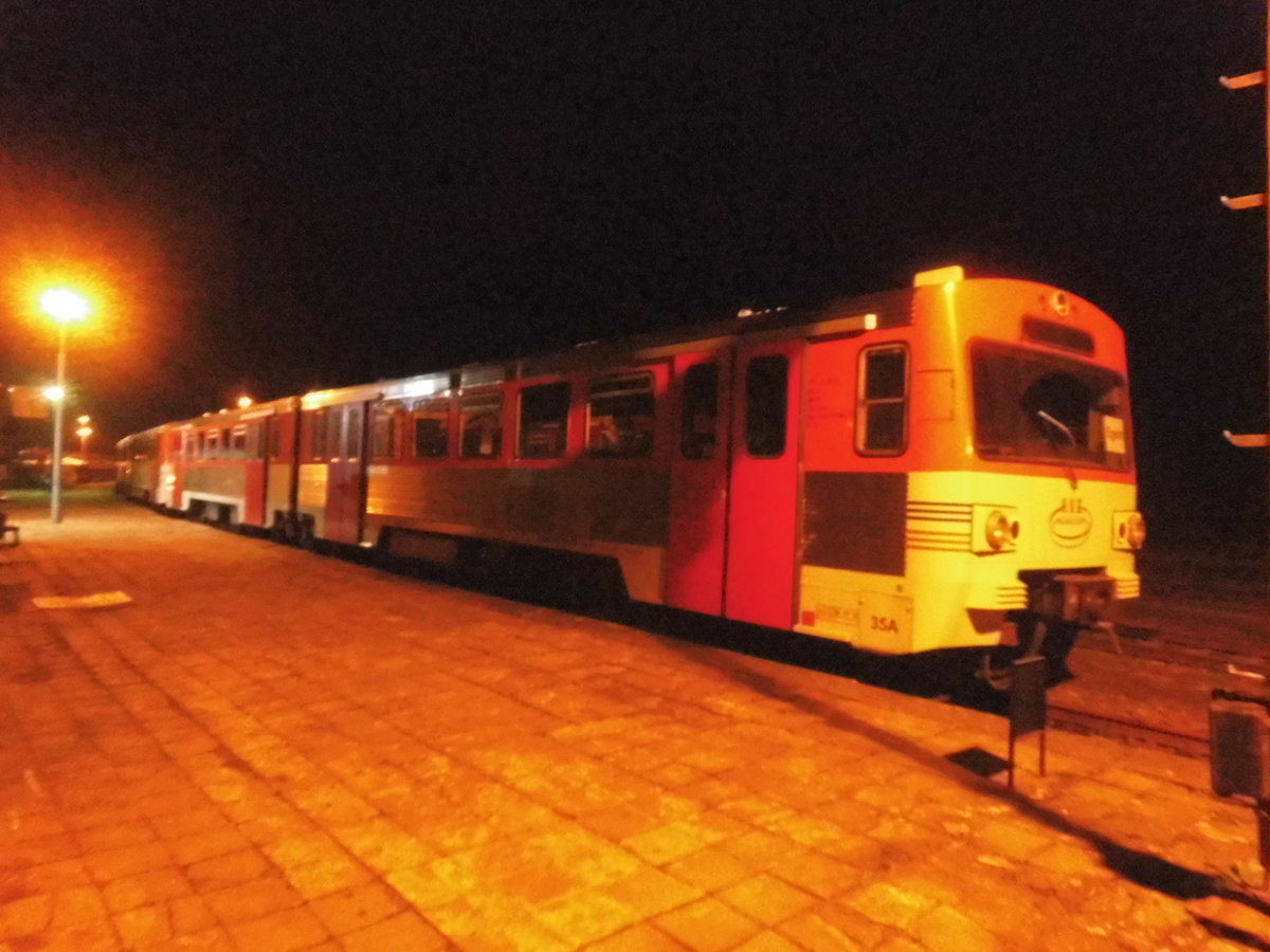 VT2E´s im Bahnhof Egeln am 5.5.17