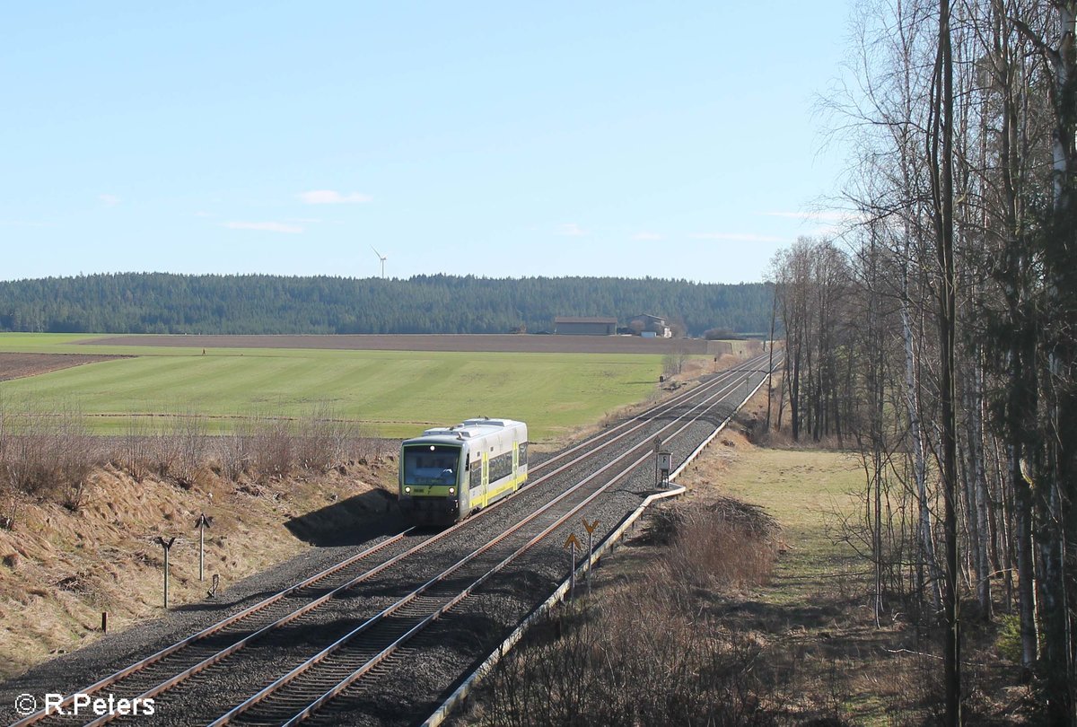 VT650 721 als ag84675 Marktredwitz - Bad Steben kurz vor Marktleuthen. 27.03.17