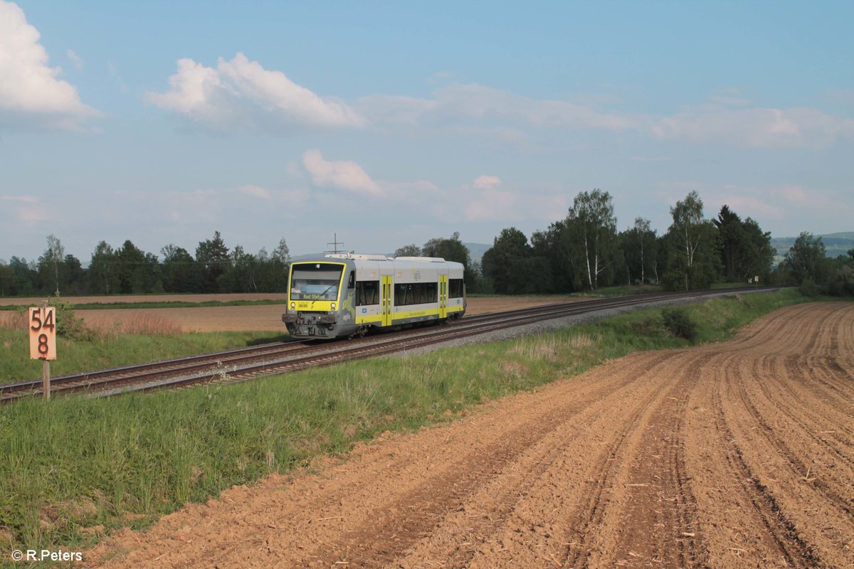 VT650.709 als ag84633 Marktredwitz - Bad Steben bei Unterthölau. 11.05.18