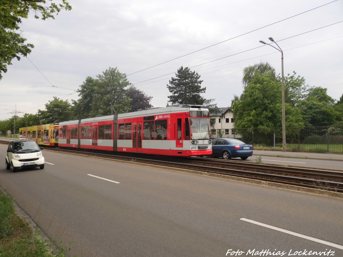 Wagen 604 schleppte Wagen 642 der HAVAG zum Betriebshof Rosengarten am 8.6.15