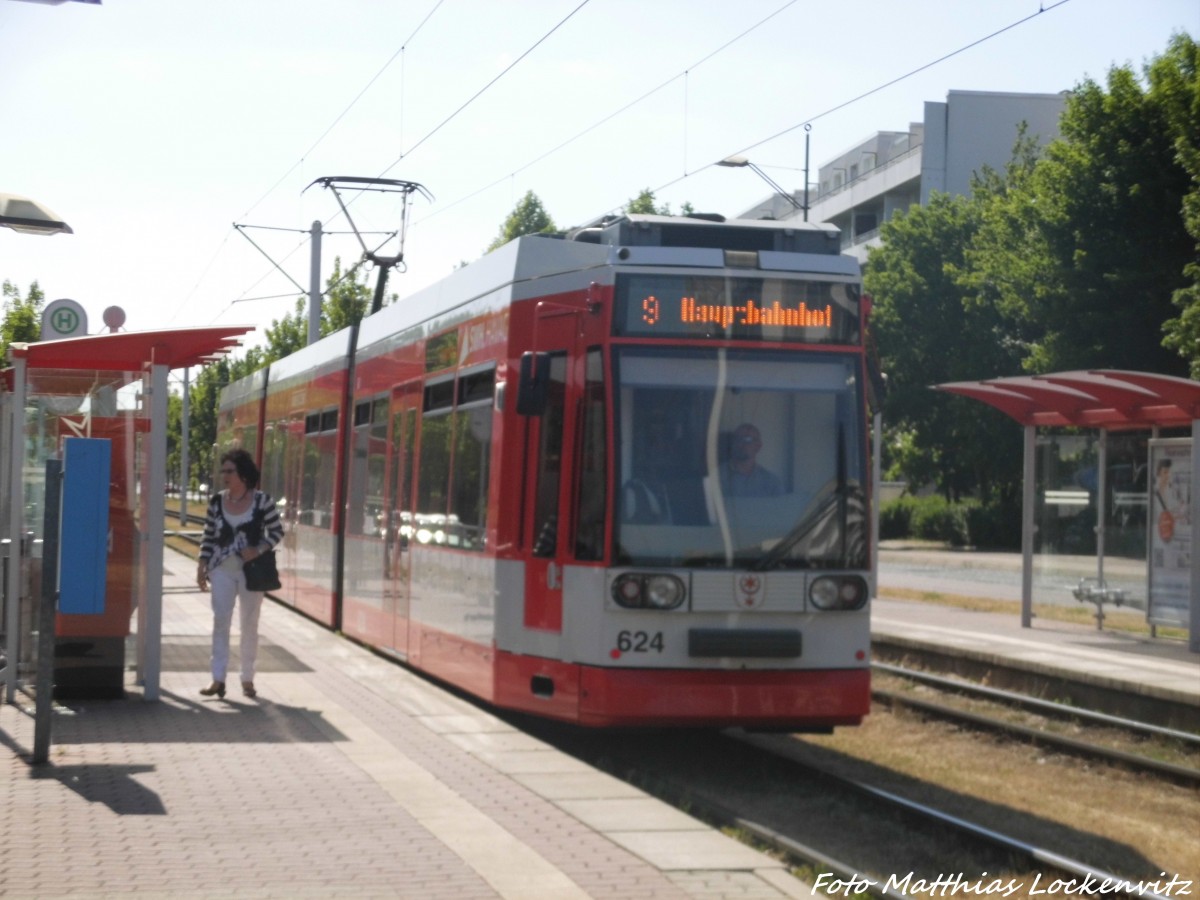 Wagen 624 der HAVAG an der Haltestelle An der Freuerwache am 4.6.15