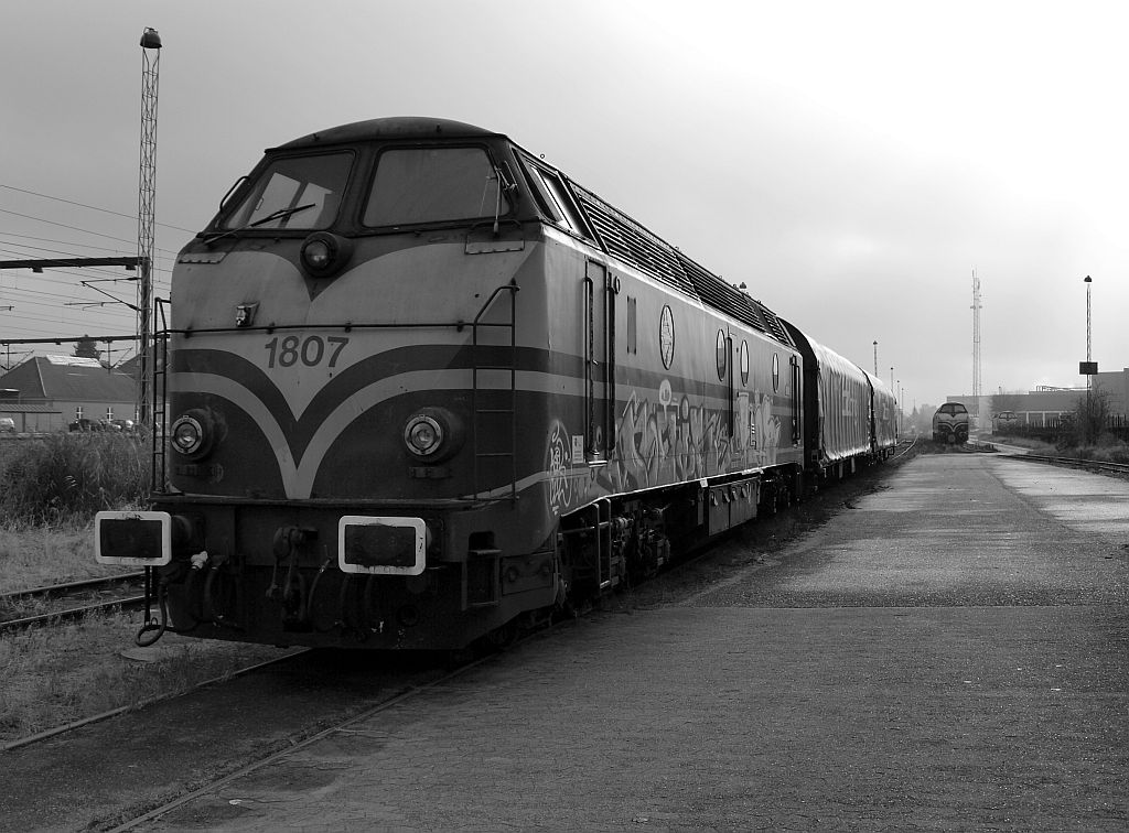 Wegen den leidigen Beschmierungen mal in s-w abgelichtet, CFLCA 1807 im Gbf Padborg. 03.11.2012