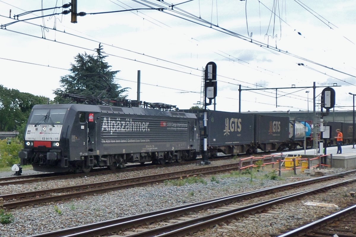 Wenig Alpen in die Niederlnde, und doch wurden am 29 Juni 2016 in Tilburg von 189 115 die Schweizer Alpen 'gezhmt' -und die Eroffnung der Gotthard NEAT gefeiert.