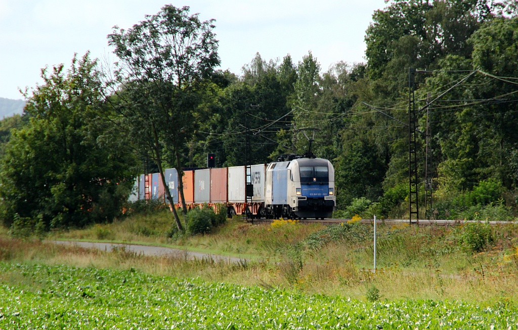 WLB 182 527-2/ES64U2-027 mit Containerzug aufgenommen bei Elze(Han). 01.09.2012