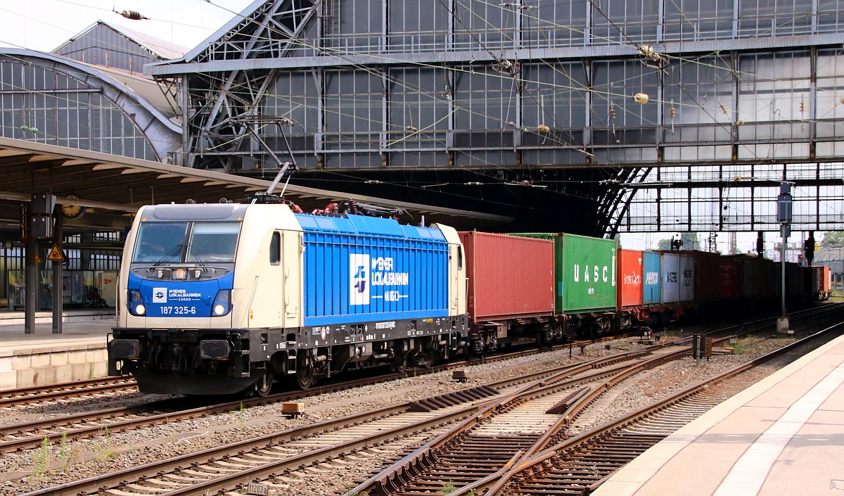 WLC 187 325-6 REV/16.04.19 mit Metallkistenzug Bremen Hbf 10.07.2021 