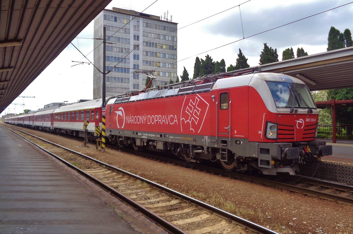 ZSSK Vectron 383 103 verlässt Kosice am 14 Mai 2018.