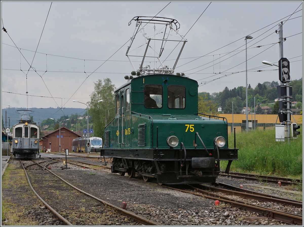 Zu meiner grossen Freude konnte der sonst hier selten zu sehende +GF+ Ge 4/4 N° 75 am Samstag Abend in Blonay bewundert werden.
14. Mai 2016