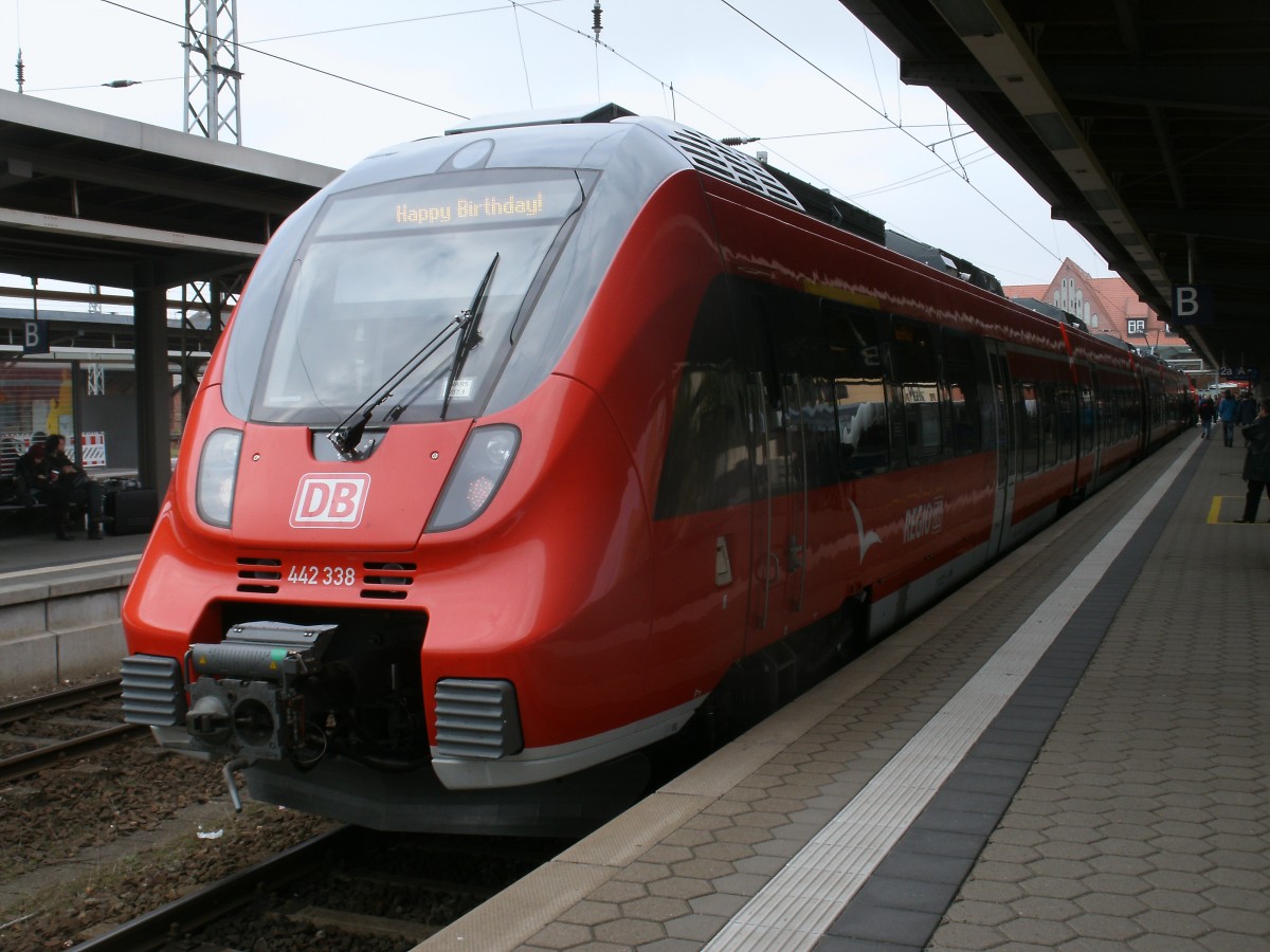 Zum Stralsunder Bahnhofsfest kam,am 12.Oktober 2013,die Rostocker Hamsterbacke 442 338/838.