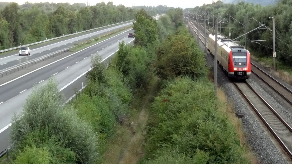 Zwei 612er sind am 20.August 2013 gemeinsam ber Bamberg, Lichtenfels, Kulmbach nach Neuenmarkt-Wirsberg unterwegs. Der vordere Zugteil fhrt von dort weiter nach Bayreuth Hbf, der hintere nach Hof Hbf.