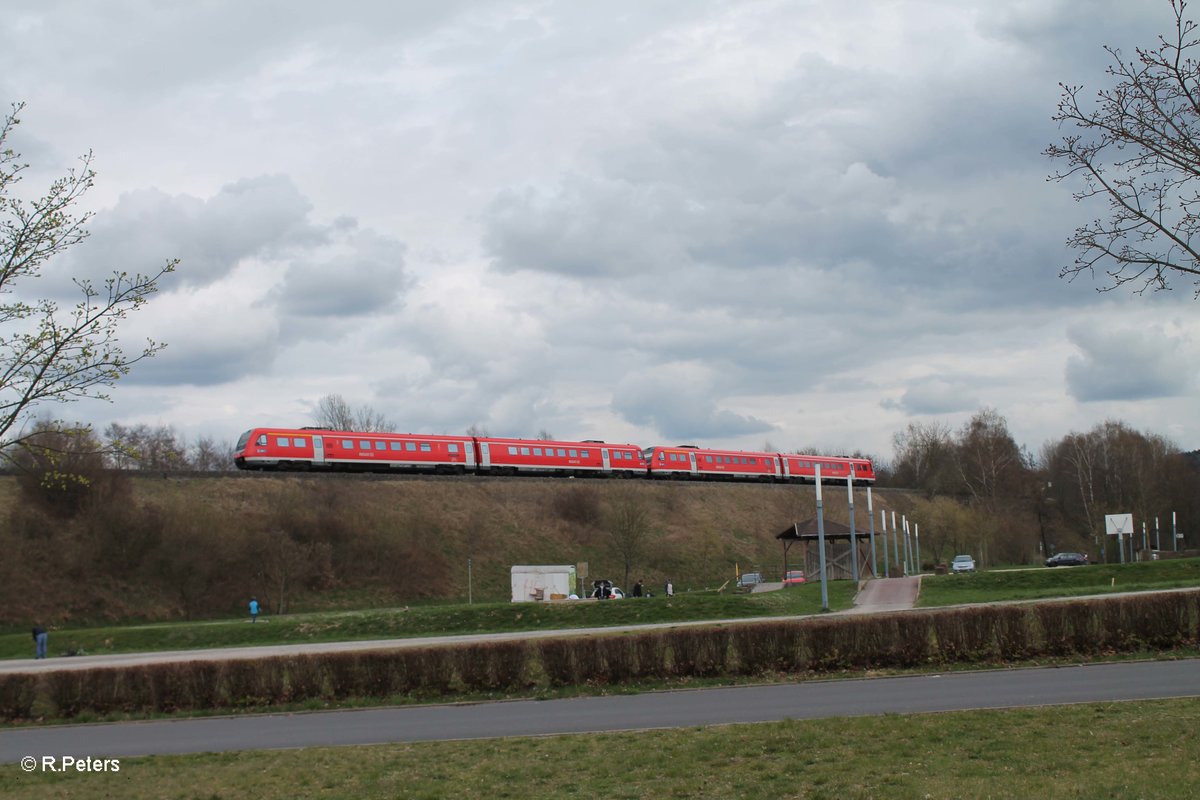 Zwei 612er verlassen marktredwitz mit einem RE nach Regensburg. 13.04.16