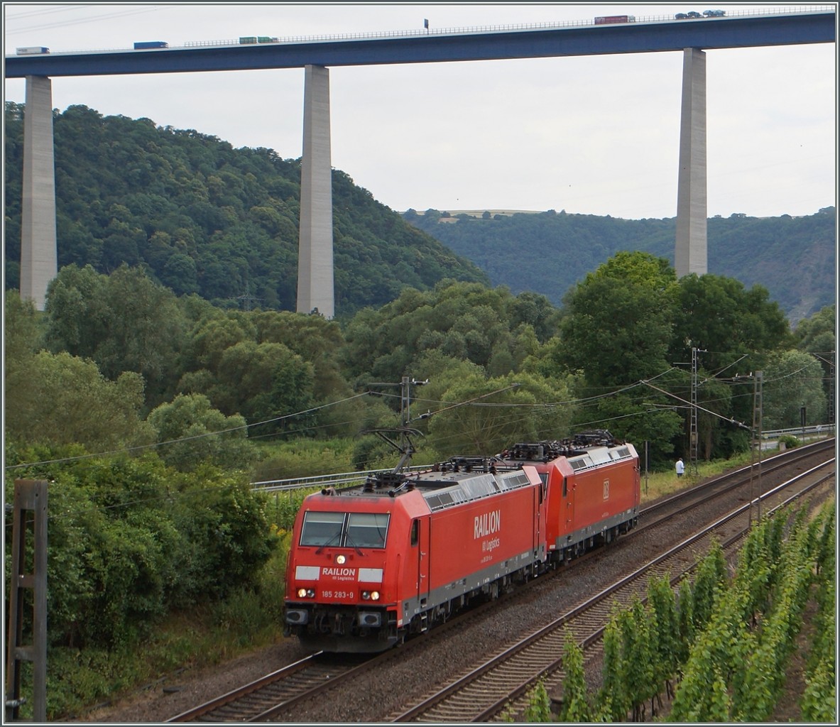 Zwei DB 185 kurz vor Winningen.
20. Juni 2014