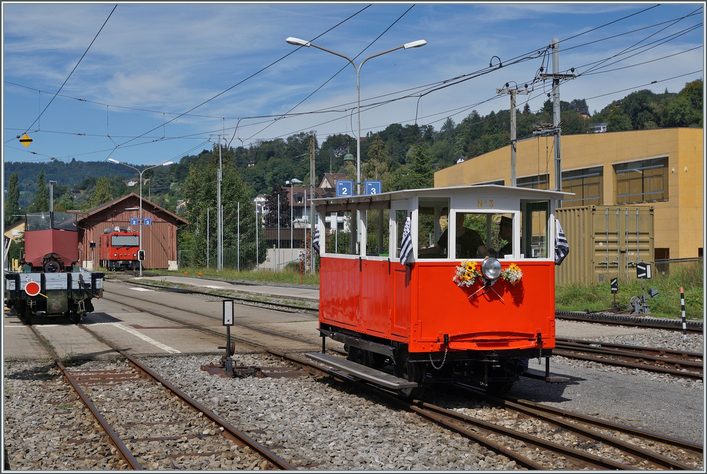 Autour de la voie ferrée / Rund um die eiserne Bahn (Herbstevent 2024) - mein Favorit der diesjährigen Blonay - Chamby Bahn Herbst Veranstaltung: die Dm 2/2 N° 3 Le Binou., hier in Blonay. 

7. Sept. 2024