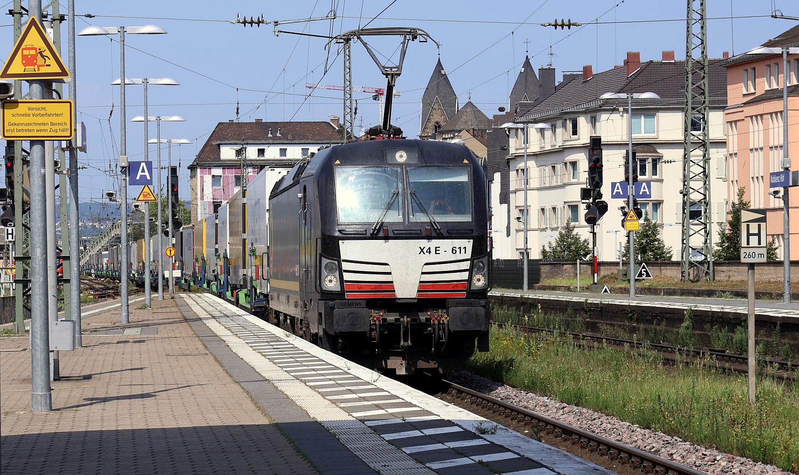 Beacon 193 611-1 REV/LD X/19.07.23 mit Lancetti KLV Koblenz Hbf. 12.08.2025 Beacon 193 611-1 REV/LD X/19.07.23 mit Lancetti KLV Koblenz Hbf. 12.08.2025