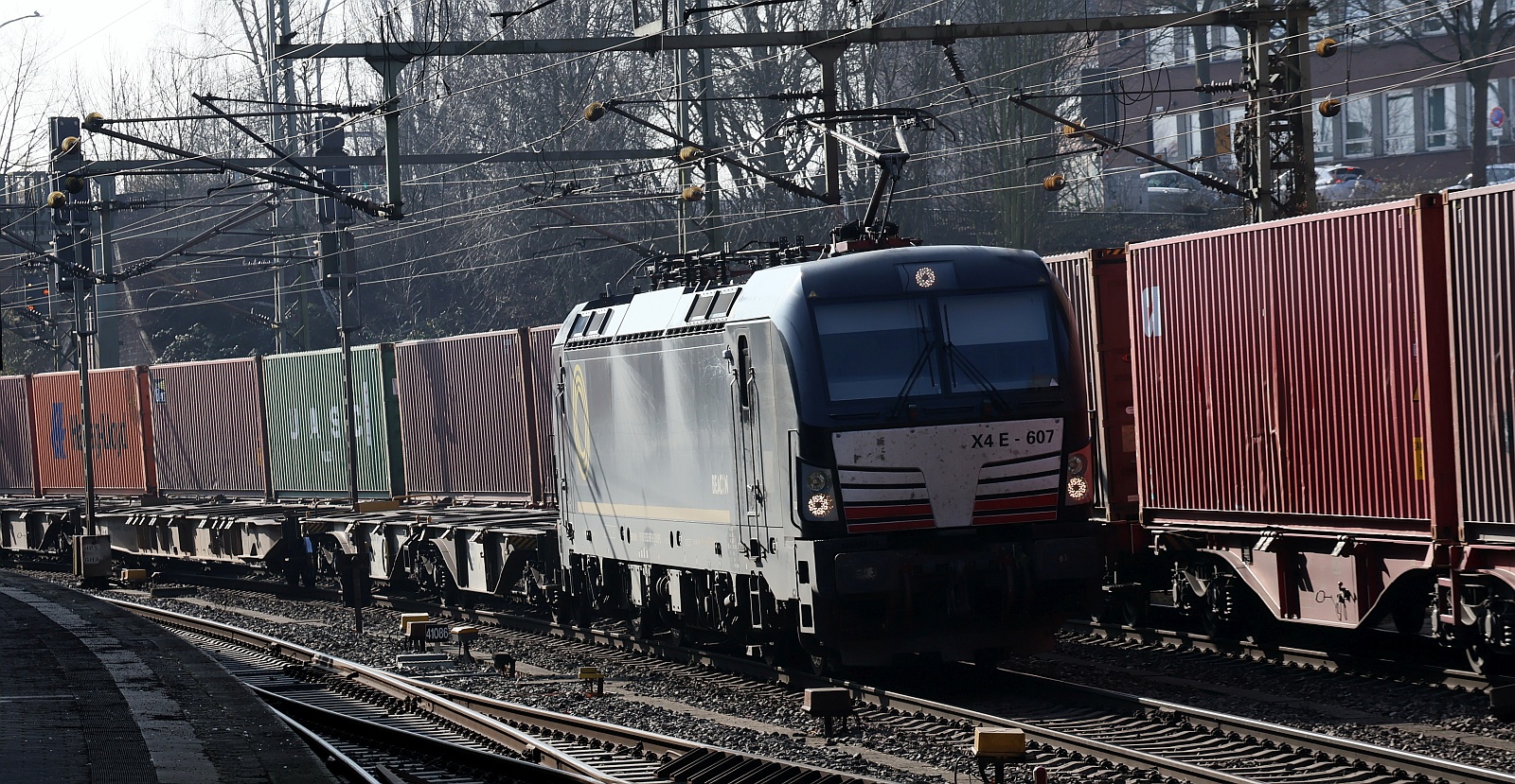 BRLL X4E-607 oder 193 607-9 REV/Lz/21.12.21 mit leerem Boxxpress Zug. HH-Harburg 08.03.2025