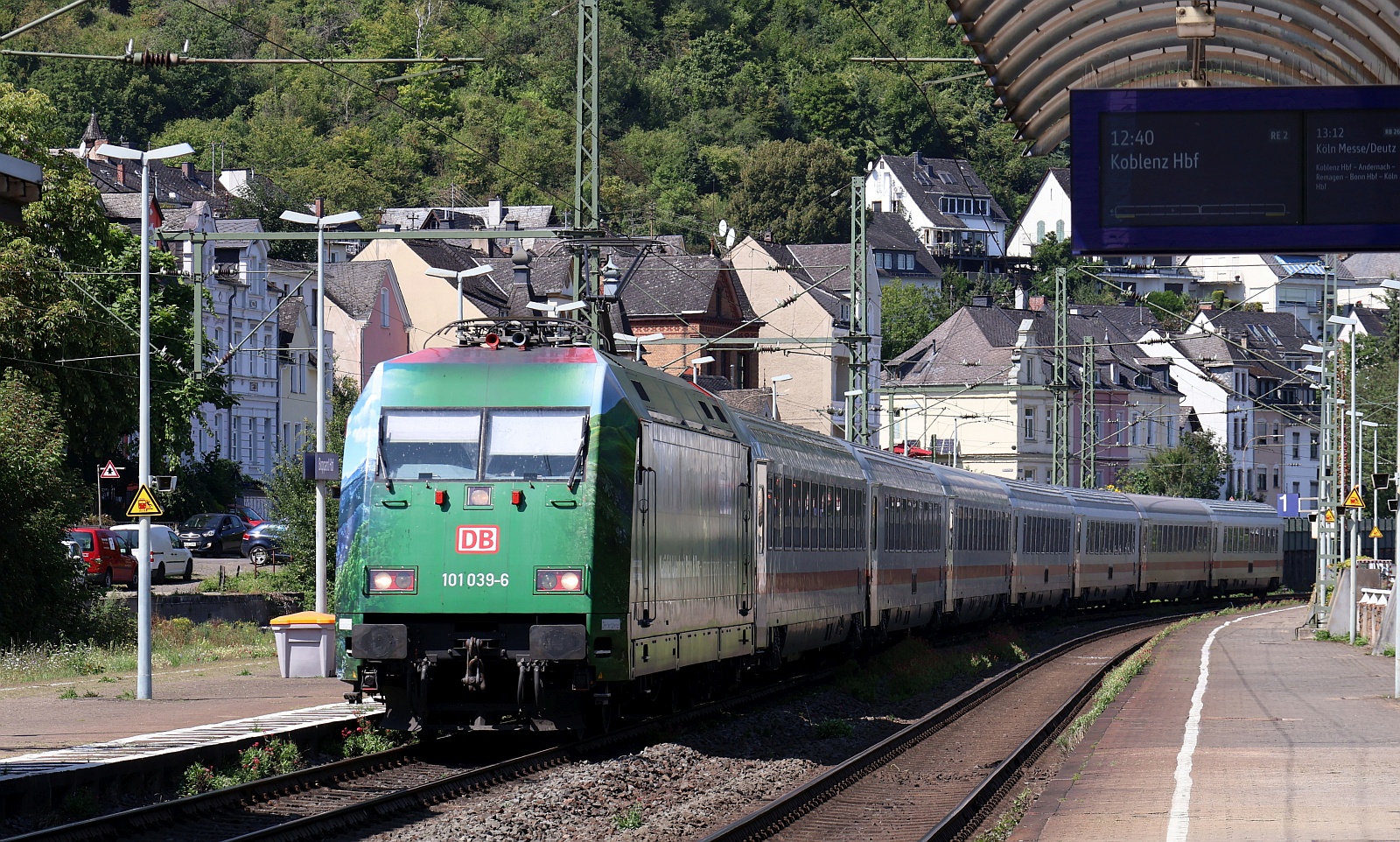 DB 101 039-6  Fahrziel Natur  mit IC 2012 nach Oberstdorf. Boppard Hbf 10.08.2025
