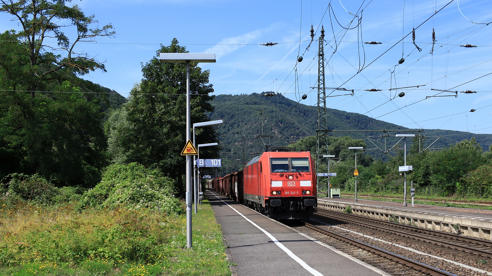 DB 185 341-5 REV/BSE 9/03.07.24 mit Mischer Durchfahrt Bingen am 06.08.2024