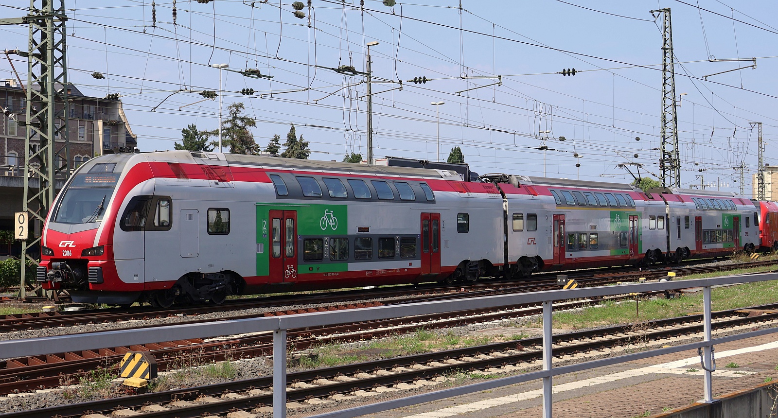 Einfahrt für CFL 2306 und einen ubekannten SÜWEX. Koblenz Hbf 12.08.2025 Einfahrt für CFL 2306 und einen ubekannten SÜWEX. Koblenz Hbf 12.08.2025